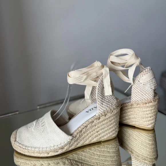 Like New Prada Linen Espadrille Wedge Sandals 41 - Picture 4 of 11